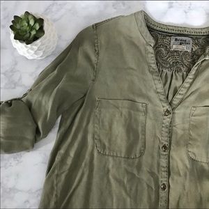 Anthropologie Holding Horses Button Down